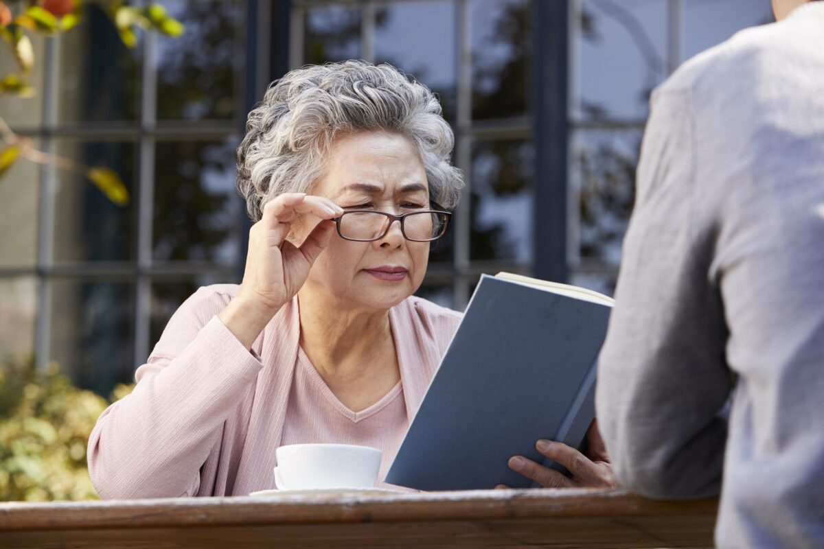 遠視の症状チェック